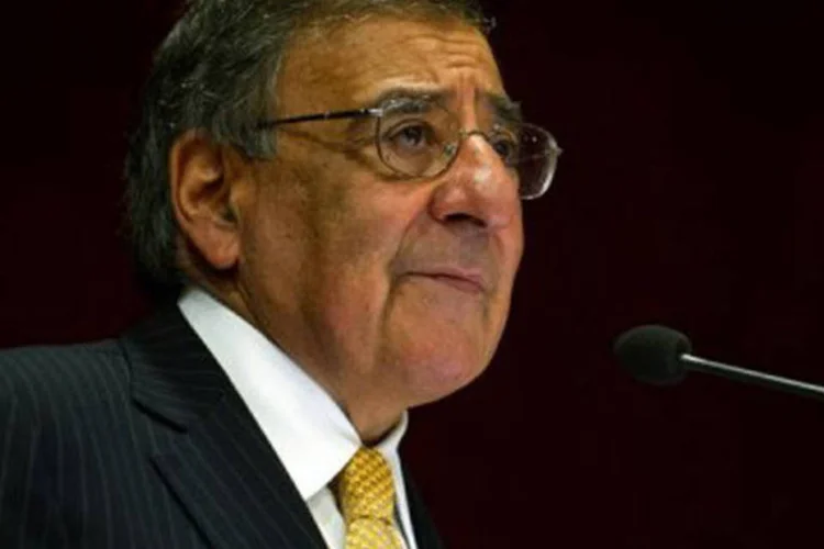 Panetta garantiu que as tropas da Marinha deixarão de ser divididas meio a meio entre Atlântico e Pacífico para destinar até 60% de seus membros para o entorno asiático (Jim Watson/AFP)