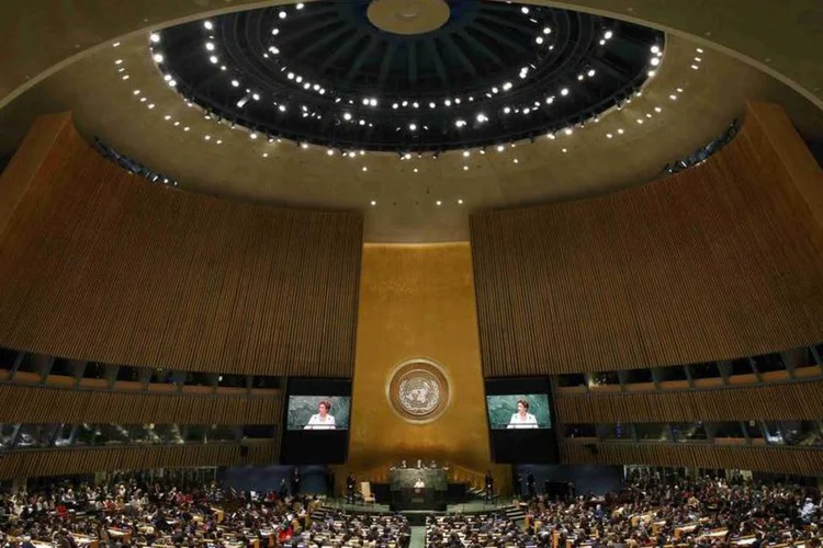 
	Dilma Rousseff discursa na ONU: a presidente deixou por volta das 12h40 (de Bras&iacute;lia) a sede da ONU em Nova York e segue direto para o aeroporto JKF, de onde embarca em seguida para o Brasil
 (Reuters)