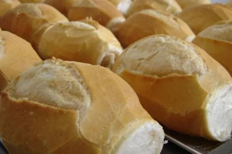 
	Segundo associa&ccedil;&atilde;o, o consumo per capita de p&atilde;o est&aacute; estacionado nos 33,5 quilos por habitante ano, pouco mais da metade do recomendado pela Organiza&ccedil;&atilde;o Mundial da Sa&uacute;de
 (Stock Exchange)