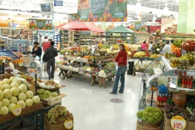 Supermercado divulgou nesta quarta aumento de 17% em suas vendas brutas no terceiro trimestre (.)