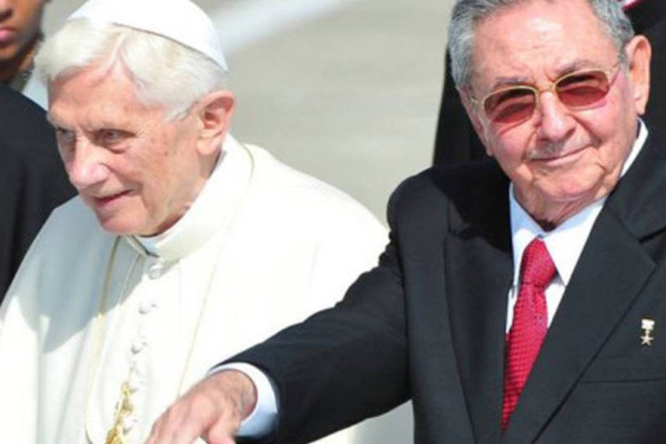 Cubanos de Miami e Havana rezam juntos durante visita do Papa