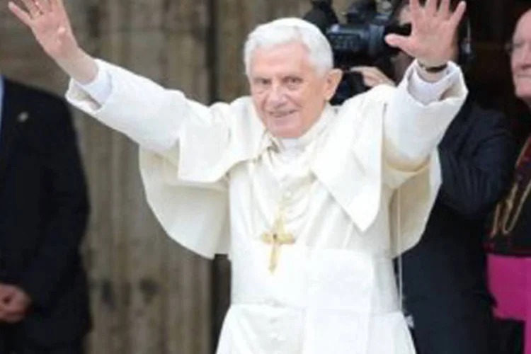 O papa também fez uma chamada para que cessem o derramamento de sangue na Síria, pedindo ajuda aos refugiados. (Andreas Solaro/AFP)