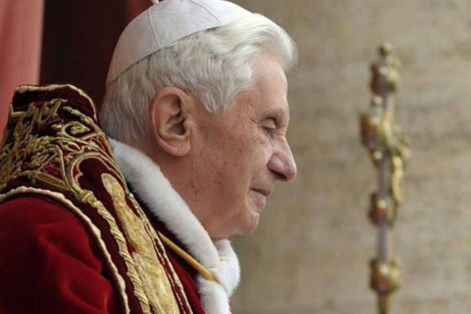 Papa emérito Bento XVI permanece "estável", segundo o Vaticano