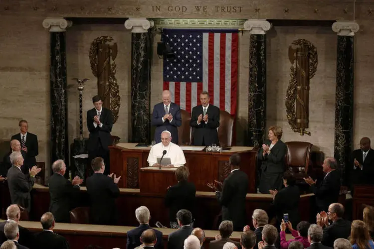 
	Papa d&aacute; discurso hist&oacute;rico no Congresso americano: Francisco foi bastante aplaudido em diversos momentos
 (Reuters / Kevin Lamarque)