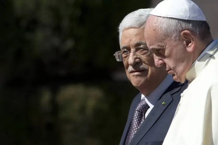 Papa Francisco se encontrou com o Mahmoud Abbas, em Belém, durante sua viagem no Oriente Médio (Andrew Medichini/Reuters)