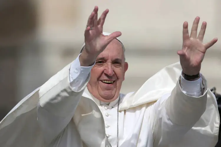 
	Papa: Francisco lembrou que, segundo o catecismo, os homossexuais &quot;n&atilde;o devem ser discriminados, mas respeitados e acompanhados no plano pastoral&quot;
 (Alessandro Bianchi / Reuters)