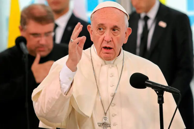 
	Papa Francisco: &quot;Que, atrav&eacute;s de todos voc&ecirc;s, a humanidade compreenda que a paz &eacute; poss&iacute;vel&quot;
 (Mateusz Skwarczek / Reuters)