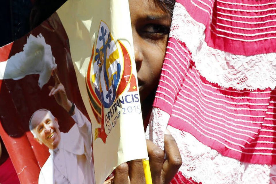 Papa pede investigações sobre crimes de guerra no Sri Lanka