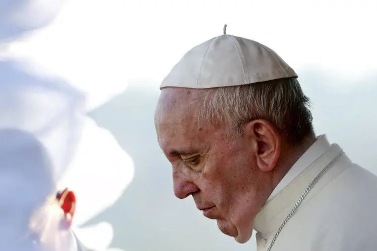 
	Santidade: &quot;o papa Francisco invoca sobre a na&ccedil;&atilde;o ben&ccedil;&atilde;os divinas de for&ccedil;a e paz&quot;
 (Stefano Rellandini/Files/Reuters)