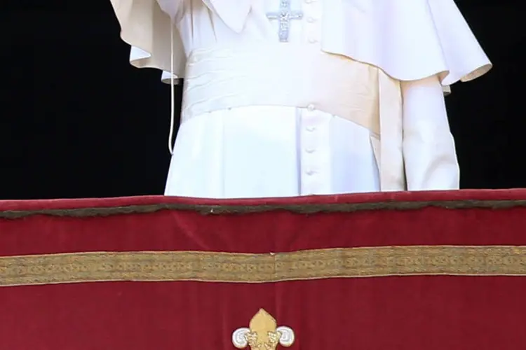 
	Papa Francisco: pont&iacute;fice conseguiu a admira&ccedil;&atilde;o dos presentes ao dar em seu papam&oacute;vel uma volta pela pra&ccedil;a
 (Getty Images)