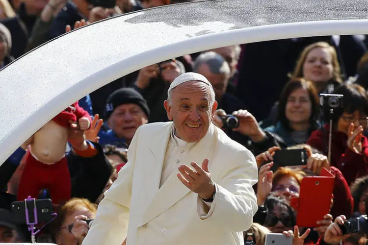 
	Papa Francisco: no dia 26 de fevereiro, o Papa recebeu no Vaticano Kevin Systrom, presidente e fundador do Instagram
 (Stefano Rellandini / Reuters)