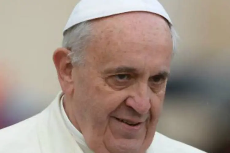
	Papa Francisco: o pont&iacute;fice e o conselho de cardeais que o assessora, o chamado&nbsp;&quot;G-8&quot;, discutiram a delicada situa&ccedil;&atilde;o do Banco do Vaticano
 (Andreas Solaro/AFP)