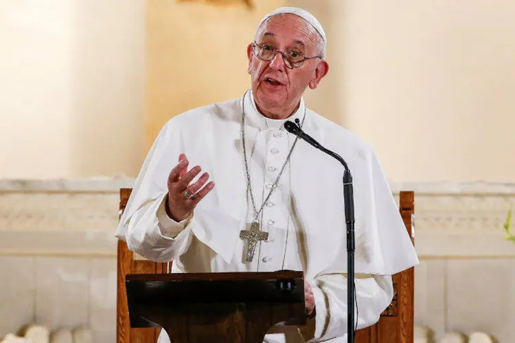 
	Papa Francisco: &quot;O caminho da viol&ecirc;ncia e do &oacute;dio n&atilde;o resolve os problemas da humanidade&quot;, disse o pont&iacute;fice
 (Pool/Reuters)