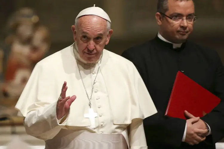 
	Papa Francisco: atentados s&atilde;o &quot;ataque contra a paz de toda a humanidade&quot;
 (Alessandro Bianchi / Reuters)