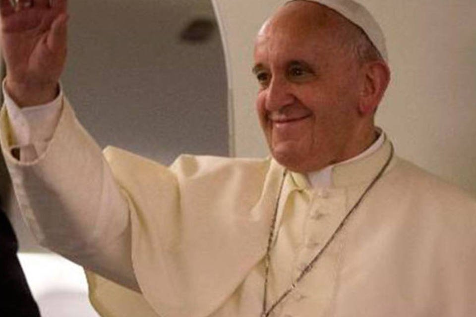 Celibato de padres não é um dogma, afirma Papa Francisco