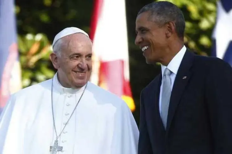 
	Presidente dos EUA, Barack Obama, ao lado do papa Francisco em evento na Casa Branca: &quot;sei o quanto de dor tem pesado sobre voc&ecirc;s nos &uacute;ltimos anos&quot;
 (REUTERS/Tony Gentile)