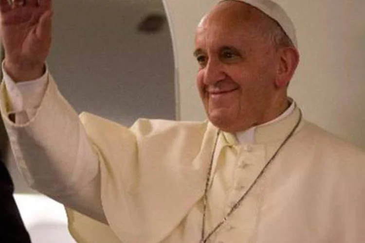 
	Francisco: &quot;A Igreja de Pentecostes &eacute; uma Igreja que n&atilde;o se resigna em ser in&oacute;cua, um elemento decorativo&quot;
 (ANDREW MEDICHINI/AFP)
