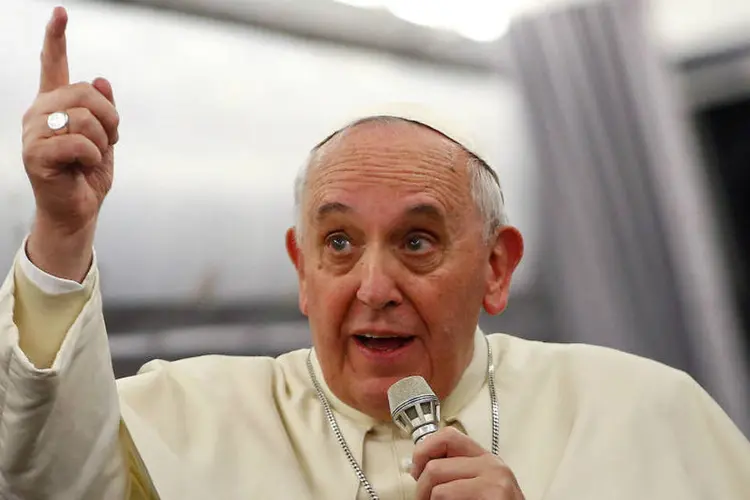 
	Papa Francisco: &quot;voc&ecirc;s, hoje, s&atilde;o como ele (Jesus) e eu lhes aben&ccedil;oo&quot;, disse aos refugiados
 (Tony Gentile/Reuters)