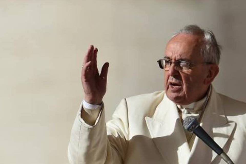 Papa demite comandante da Guarda Suíça por autoritarismo
