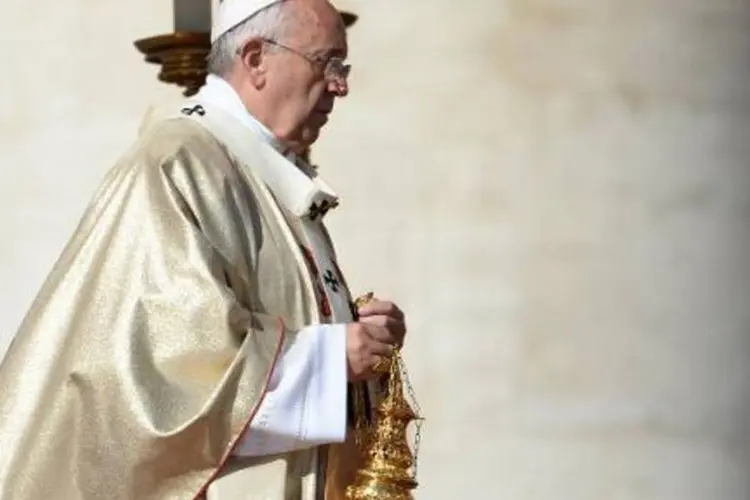 
	Papa Francisco: &quot;&eacute; estranho, mas se falo sobre isto, para alguns o papa &eacute; comunista&quot;
 (Filippo Monteforte/AFP)