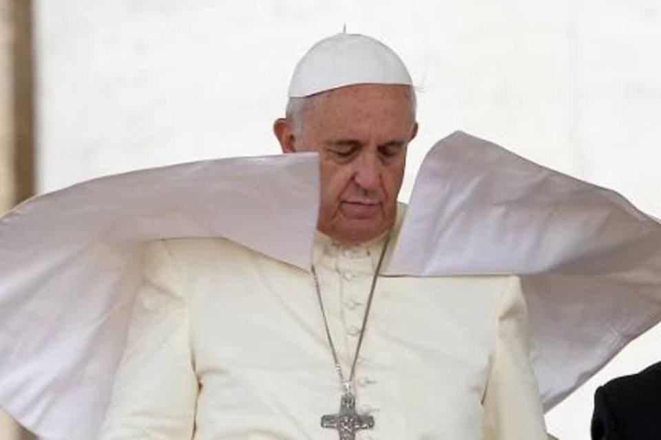 Papa pede orações após morte de três familiares na Argentina