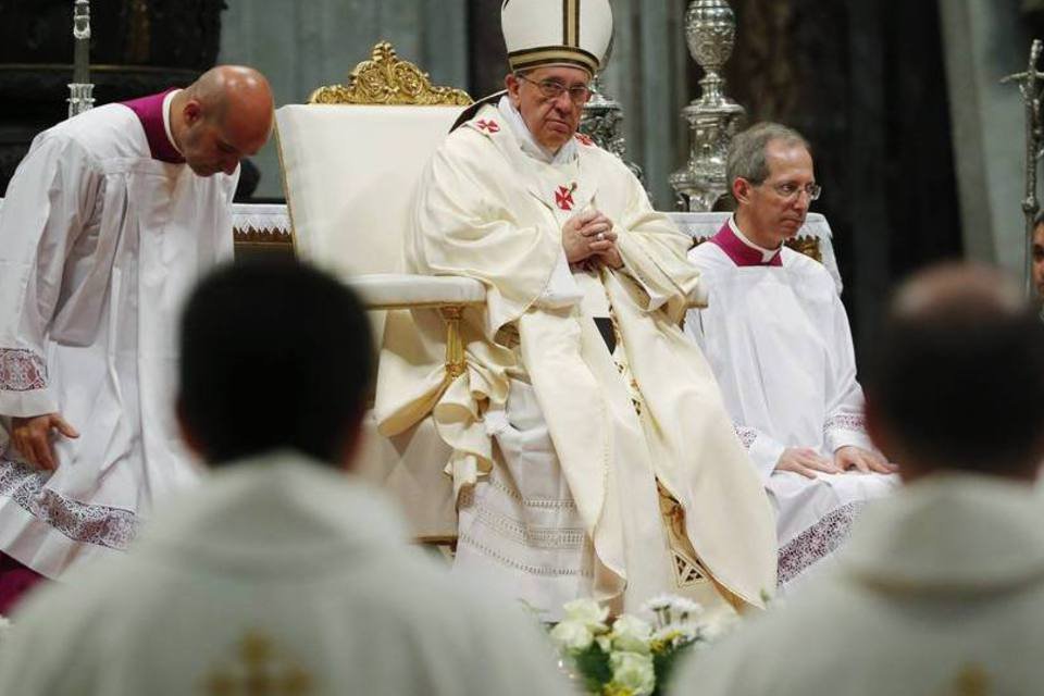 Papa mostra proximidade a Ucrânia e Oriente Médio