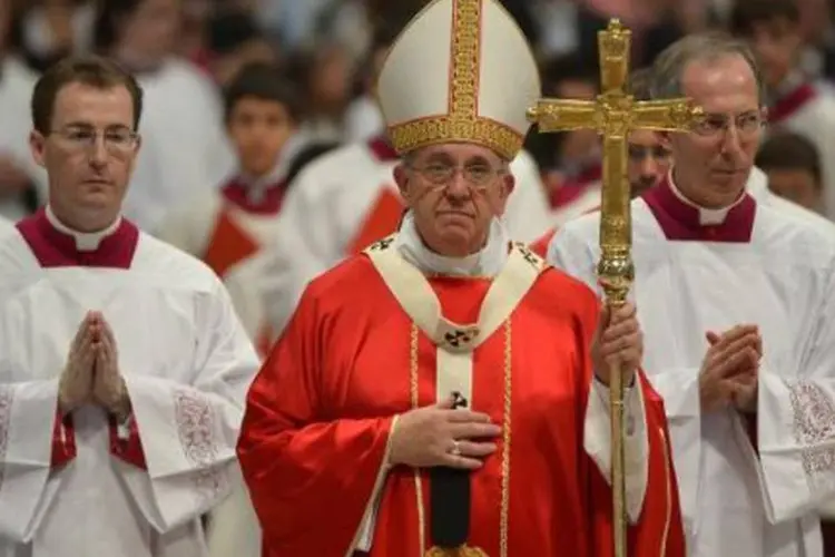 
	Papa Francisco: pont&iacute;fice chamou abusos de &ldquo;crime feio&rdquo; e assemelhou epis&oacute;dios a uma &ldquo;missa sat&acirc;nica&rdquo;
 (Alberto Pizzoli/AFP)