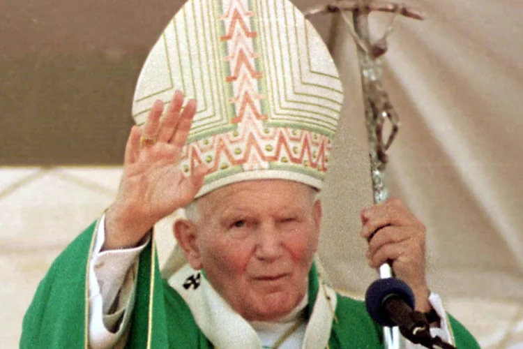 
	Papa Jo&atilde;o Paulo II : mensagens mostram que o religioso manteve uma estreita rela&ccedil;&atilde;o com uma mulher casada durante mais de 30 anos
 (José Cruz/Agência Brasil)