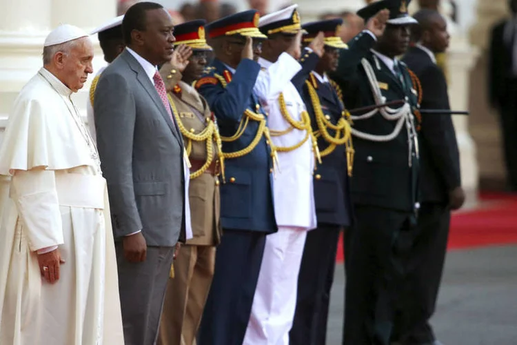 
	Papa na &Aacute;frica: l&iacute;der da Igreja Cat&oacute;lica ir&aacute; visitar Qu&ecirc;nia e Uganda
 (Stefano Rellandini / Reuters)