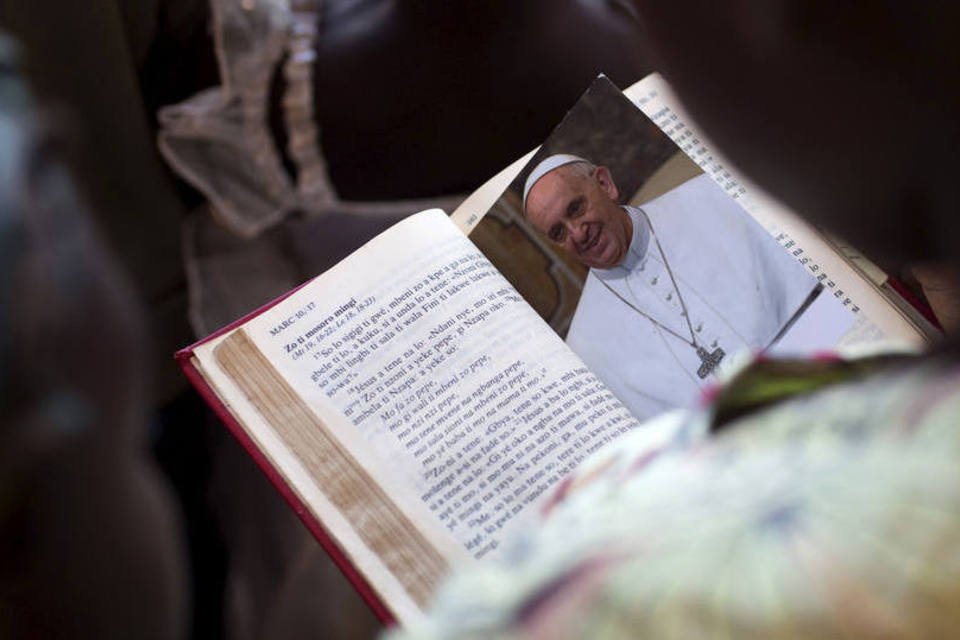 Papa Francisco inicia viagem a países da África
