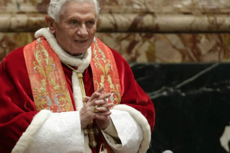 
	O papa Bento XVI: &quot;Mais uma vez fa&ccedil;o um apelo para que cesse o derramamento de sangue e sejam facilitadas as ajudas aos refugiados e deslocados&#39;&#39;,&nbsp;disse o pont&iacute;fice
 (REUTERS/Tony Gentile)