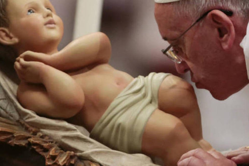 Primeiro Natal do Papa Francisco tem inauguração de presépio