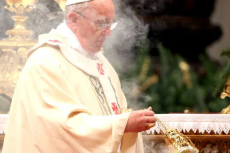 
	Papa Francisco: o pont&iacute;fice passeou entre o p&uacute;blico e saudou a maioria deles durante o tempo em que esteve na par&oacute;quia romana
 (Getty Images)