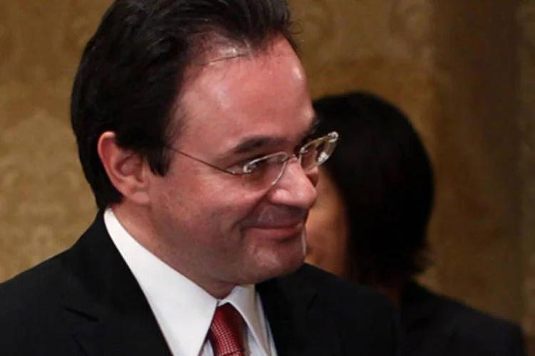 George Papaconstantinou, ministro das Finanças grego: emissão de bônus do Tesouro obteve pedidos no valor de 3,6 bi de euros (.)