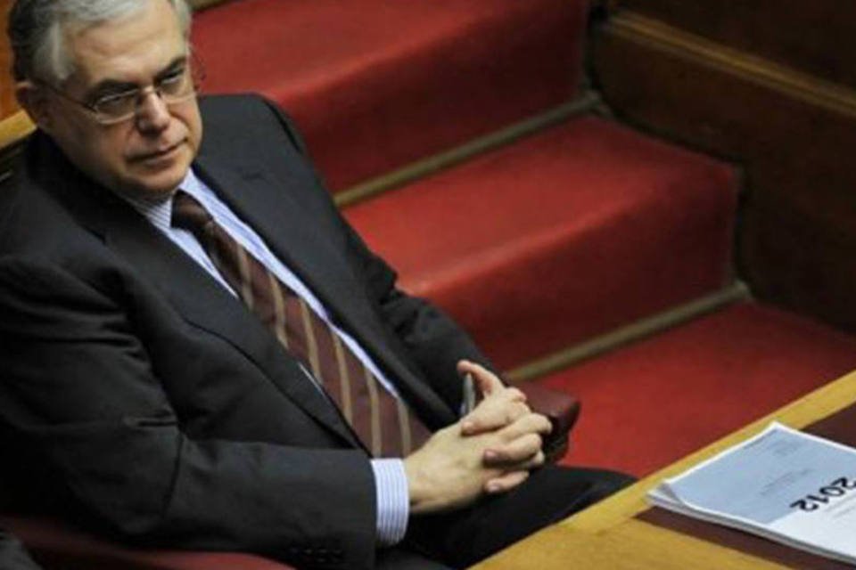 Ministro do trabalho grego não rebaixará salário mínimo do país