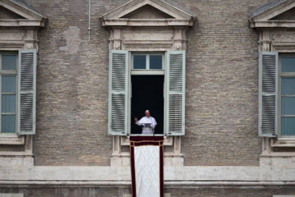 12 destaques sobre o primeiro Angelus do papa Francisco