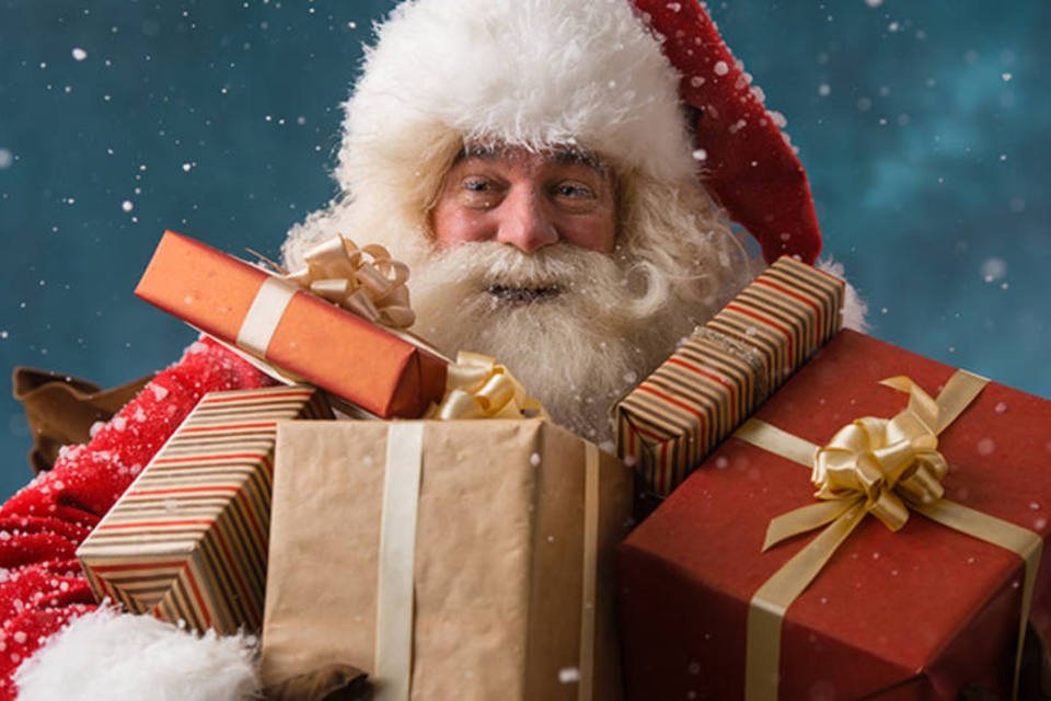 Viagem e roupa são presentes preferidos para o Natal