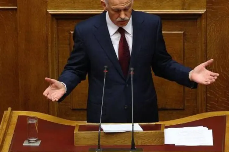 Papandreou vai continuar as conversas para formar o novo governo amanhã pela manhã  (Vladimir Rys/Getty Images)