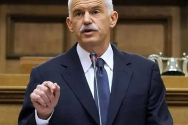 George Papandreou, ex-primeiro-ministro grego: a Grécia espera conhecer nesta terça-feira o nome do futuro premier
 (Yiannis Liakos/AFP)