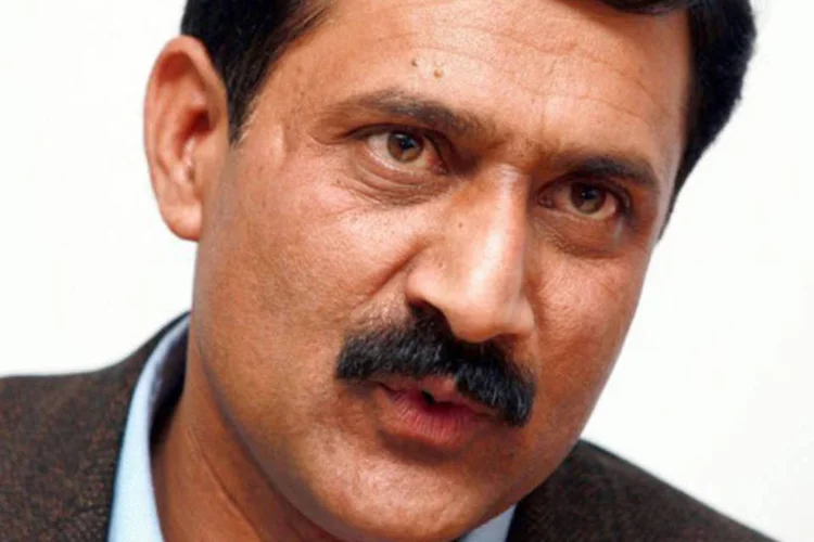 
	O pai de Malala, Ziauddin Yousafzai: contra todos os progn&oacute;sticos, ela sobreviveu ao ataque e foi levada para o Reino Unido para ser tratada
 (AFP/ David Jones)