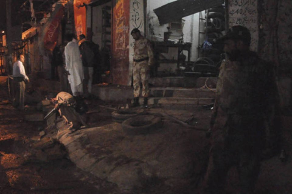 Duplo atentado contra xiitas deixa 5 mortos no Paquistão