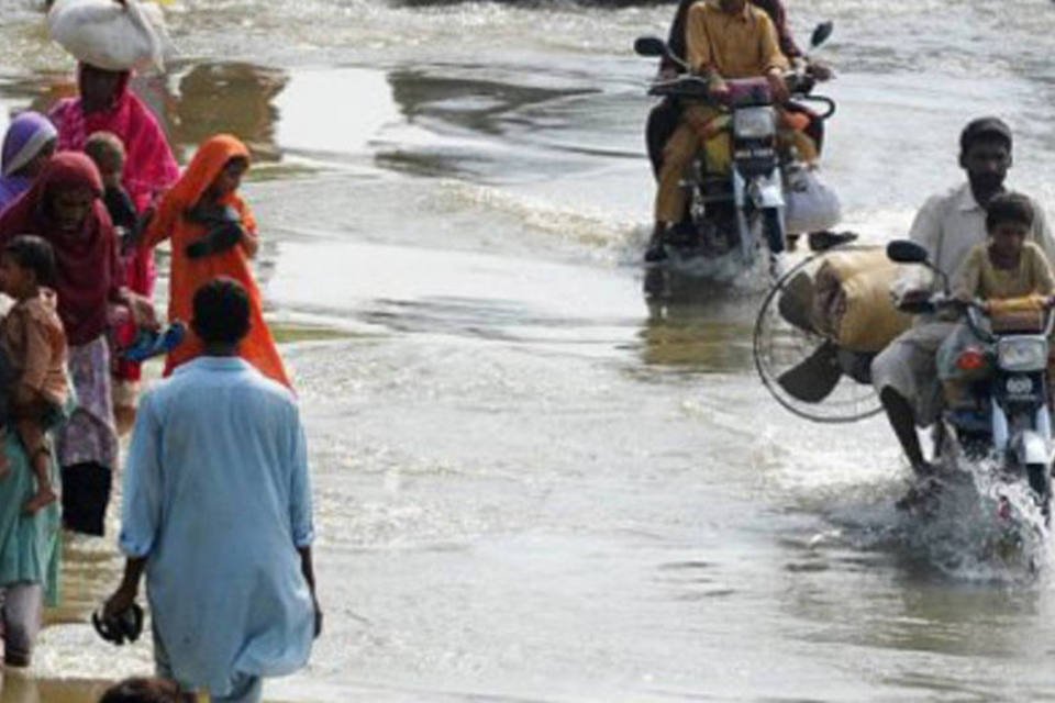 Paquistão estima em US$ 43 bi as perdas por inundações
