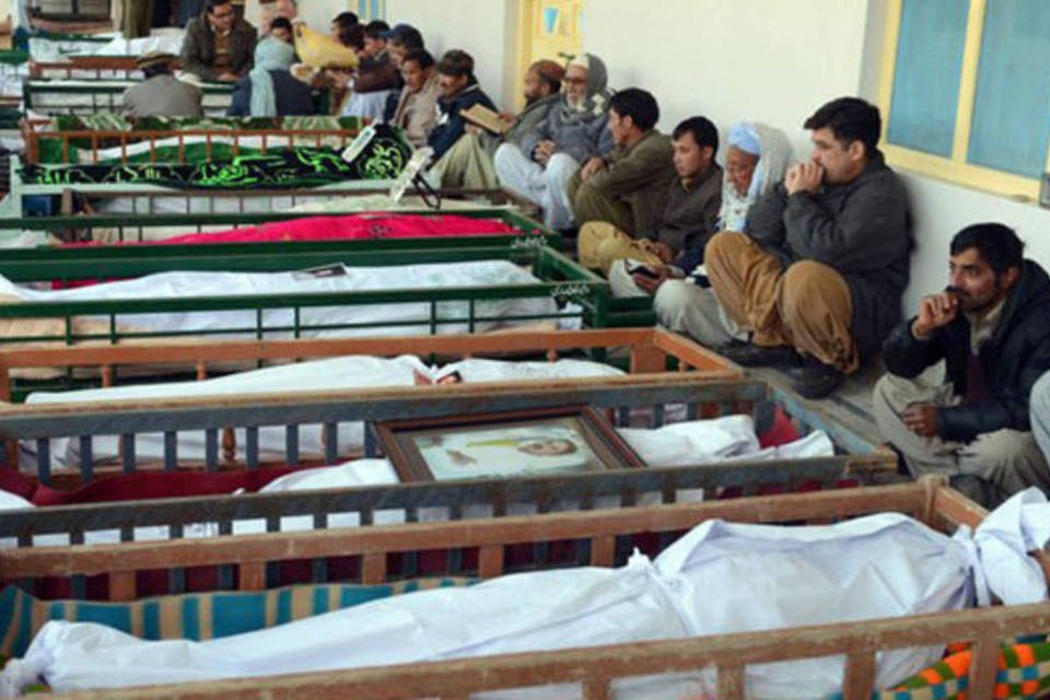 Atentados na quinta-feira deixam 115 mortos no Paquistão