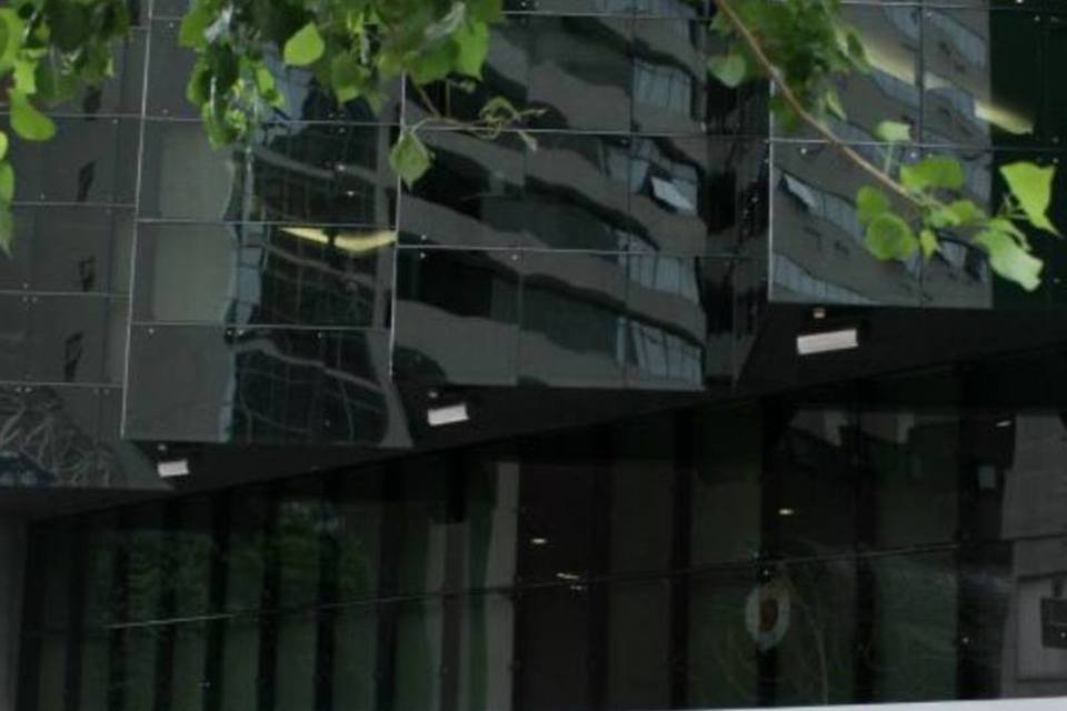 
	Paran&aacute; Banco: o conselho de administra&ccedil;&atilde;o mant&eacute;m os termos e condi&ccedil;&otilde;es do plano aprovado naquela ocasi&atilde;o
 (EXAME.com)