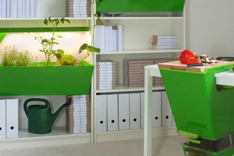 O sistema idealizado pela dupla de designers alemães consiste em diversos vasos para o plantio (Divulgação)
