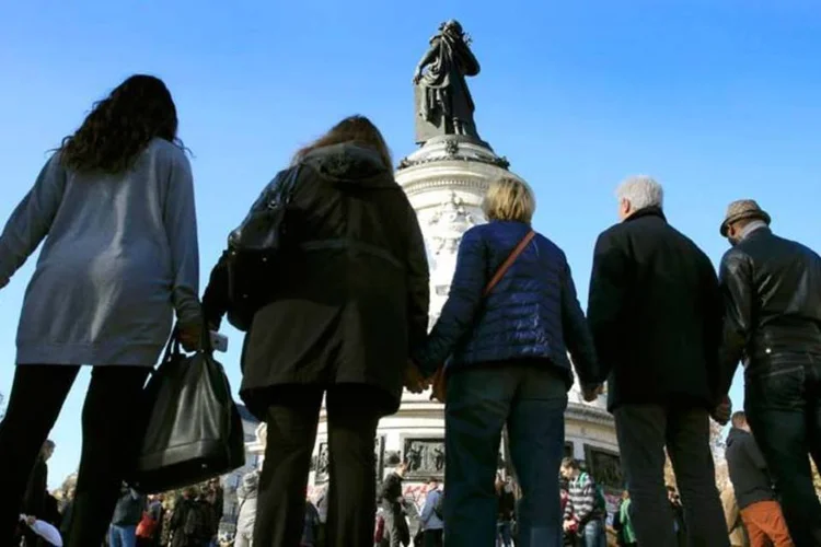 
	Atentados em Paris: &quot;O ataque foi na Fran&ccedil;a, mas &eacute; como se tivesse sido em toda a Europa&quot;
 (Reuters)