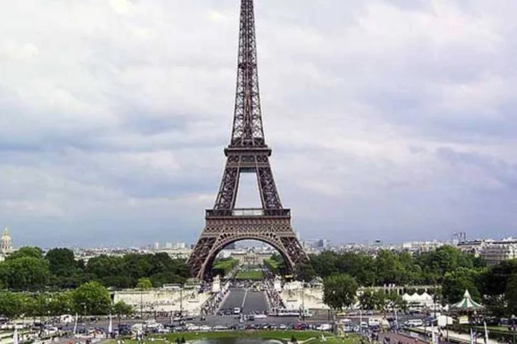 A Moody's pode cortar os ratings do BNP Paribas, Société Générale e do Credit Agricole por causa dos bônus do governo grego que possuem (Wikimedia Commons)