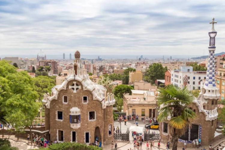 
	Turismo: em 2014, quase 65 milh&otilde;es de estrangeiros chegaram &agrave; Espanha, 7,1% a mais que no ano anterior
 (ThinkStock)