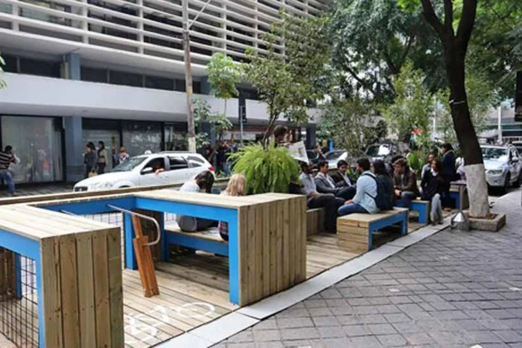 
	Parklet: espa&ccedil;o de conv&iacute;vio localizado na rua Padre Jo&atilde;o Manuel, nos Jardins, em S&atilde;o Paulo
 (Fábio Arantes/SECOM)