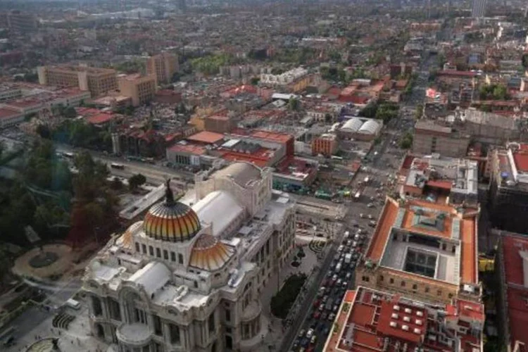 
	Cidade do M&eacute;xico: &ocirc;nibus saiu da estrada e caiu em um barranco de cerca de 30 metros de profundidade
 (Getty Images)